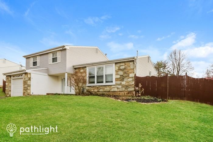 3699 Markham Dr - Photo 2 of 20