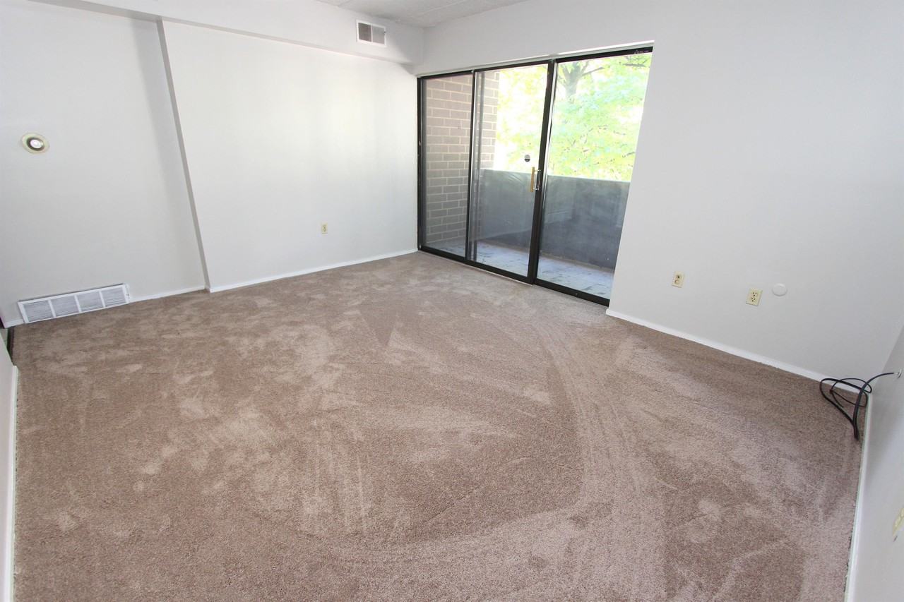 SAXONY APARTMENTS 019 229 N Craig St, Pittsburgh, PA 15213