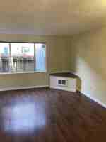 featured image of 515 W Oak St