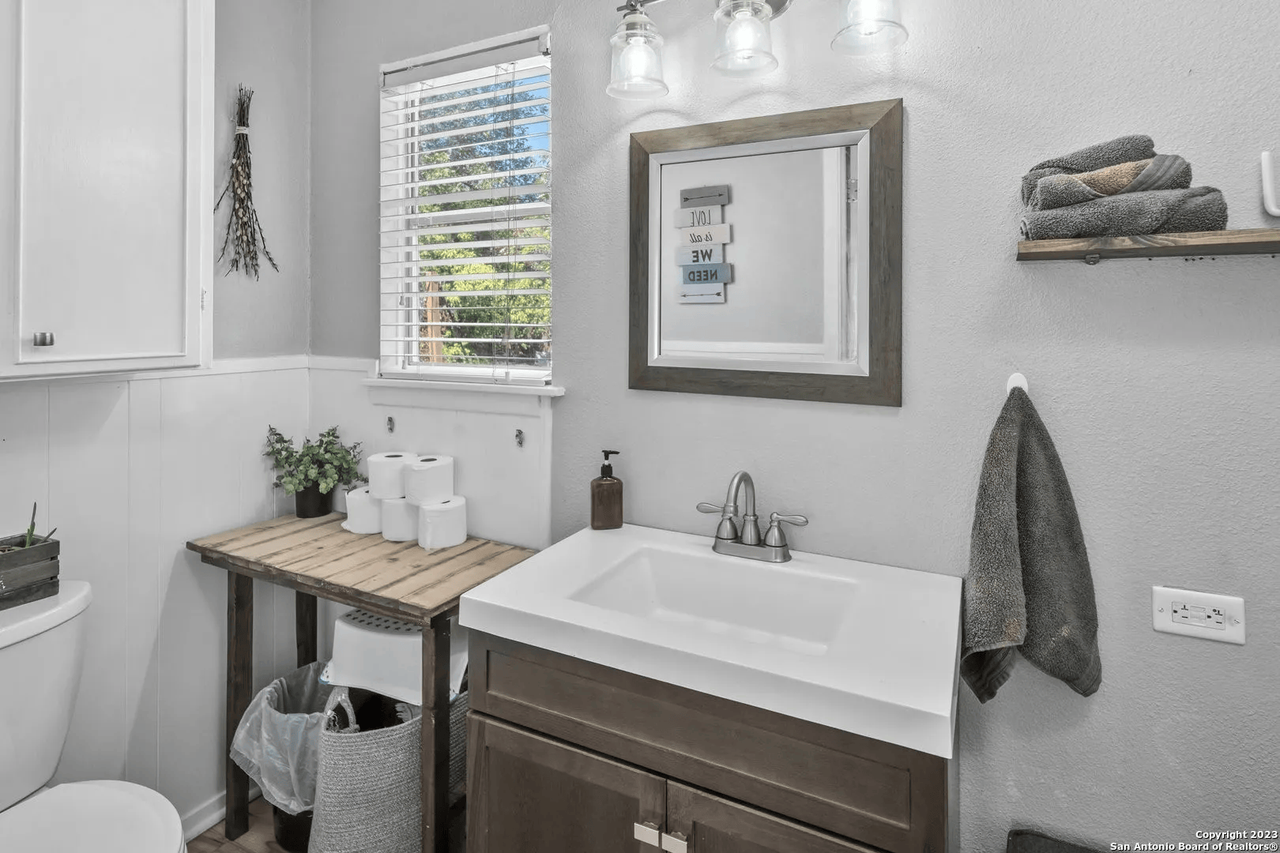 4131 Bikini Drive - Photo 3 of 9