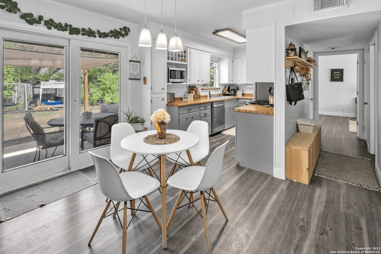 4131 Bikini Drive - Photo 4 of 9