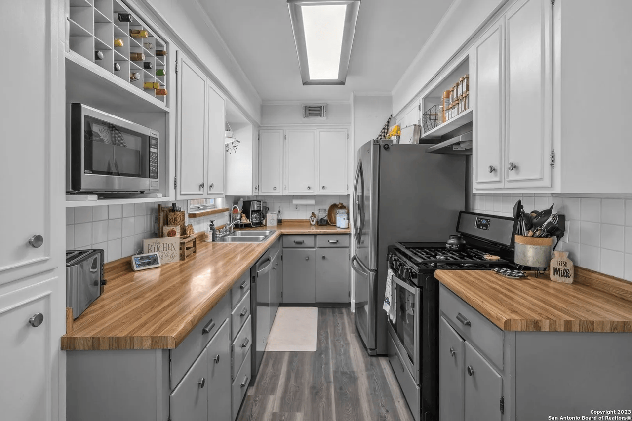 4131 Bikini Drive - Photo 5 of 9