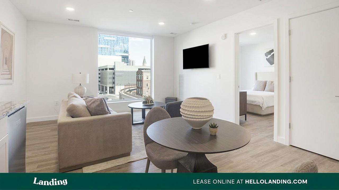 Exchange - Photo 4 of 50