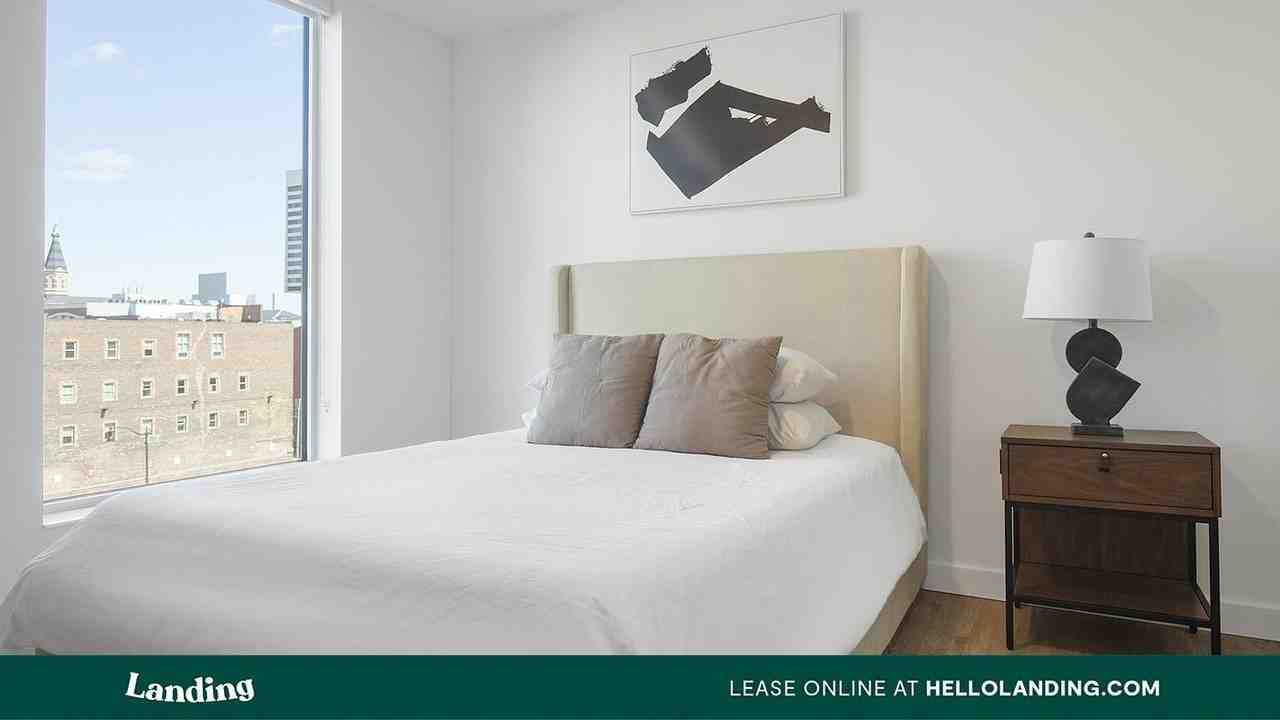 Exchange - Photo 7 of 50