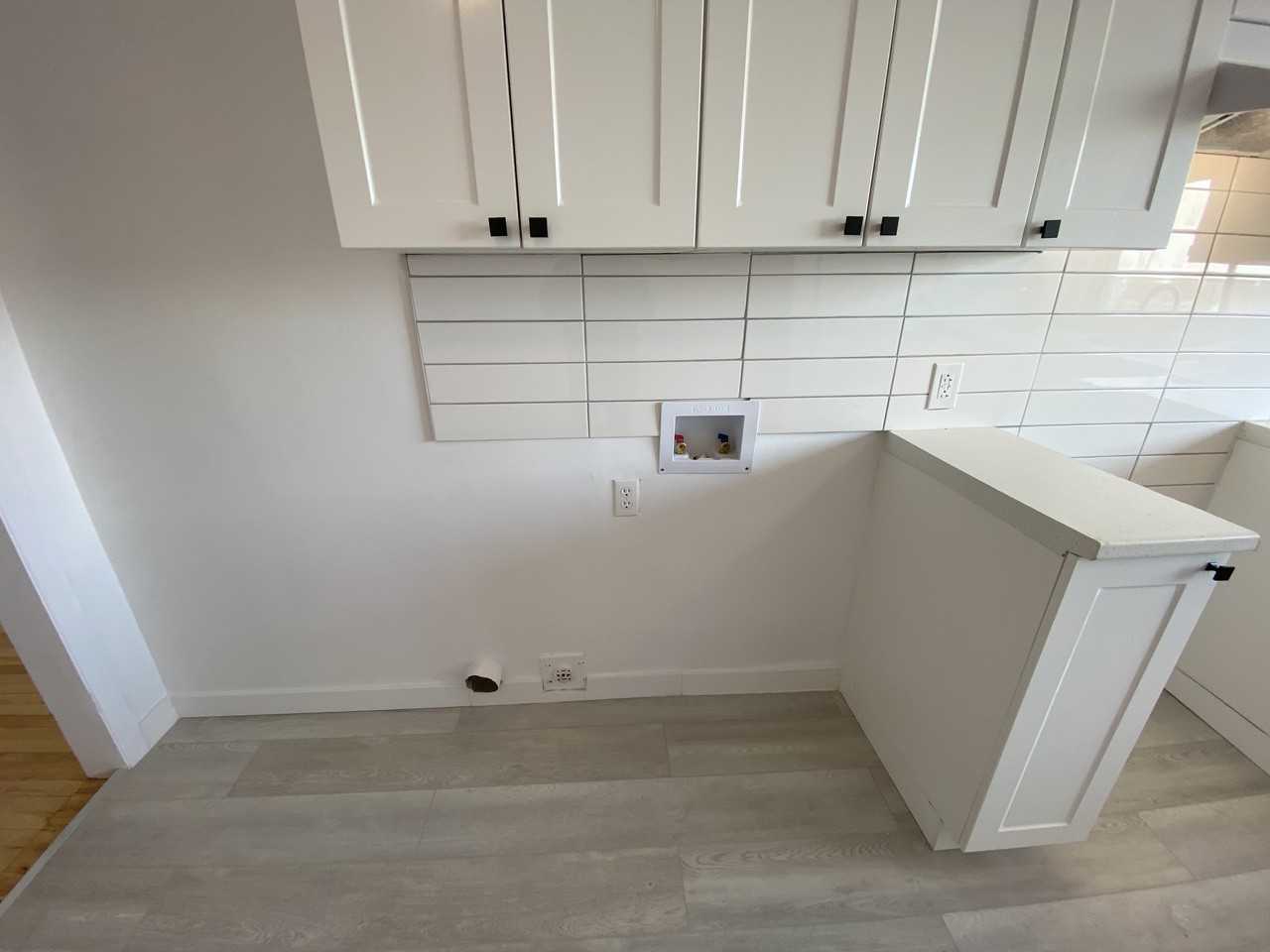 9241 15e Avenue - Photo 3 of 19