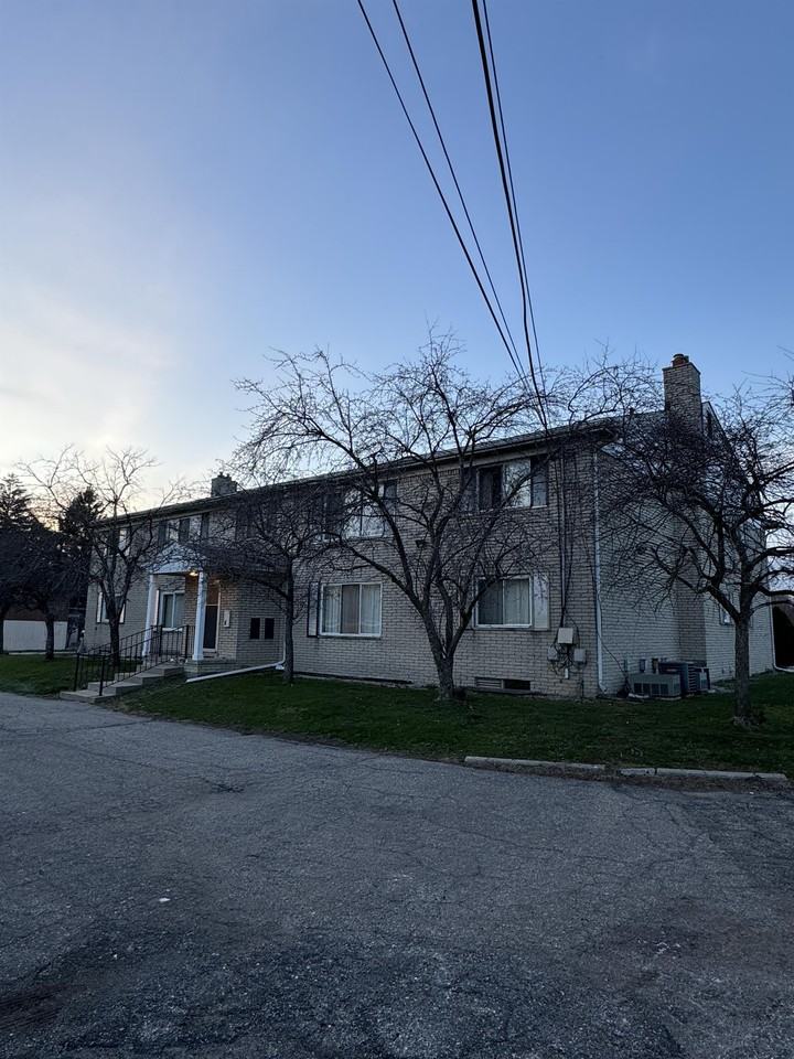 510 Montrose Ave #8 - Photo 2 of 14