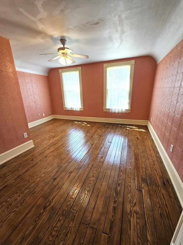 317 Market St - Photo 6 of 20