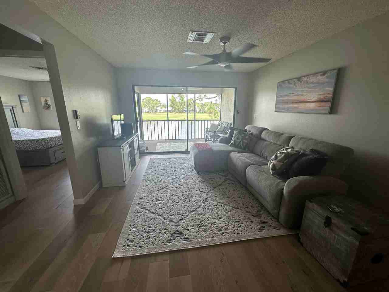 3041 Taywood Mdws #6 - Photo 2 of 17