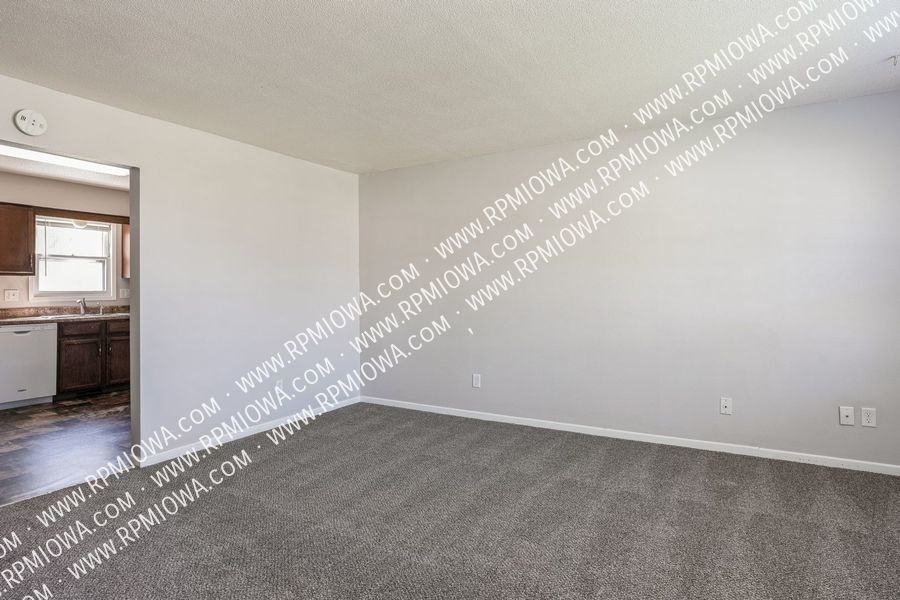 23 E Porter Ave - Photo 2 of 15