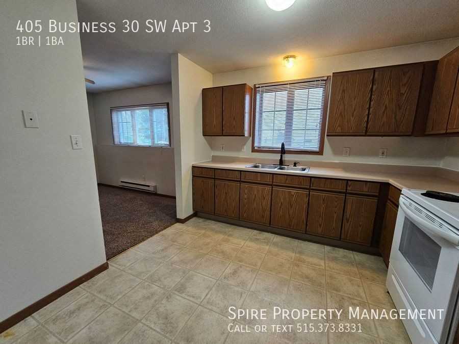 405 Business 30 Sw Apt 3 - Photo 3 of 8