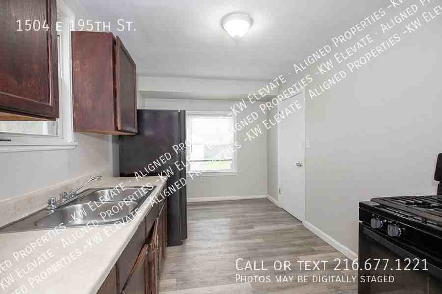 1504 E 195th St - Photo 5 of 27