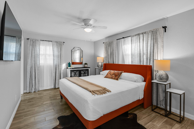 13506 Castleton Dr - Photo 4 of 20