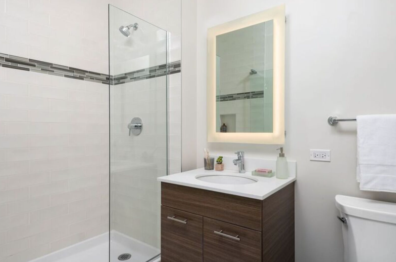 342 W Chestnut St - Photo 3 of 7