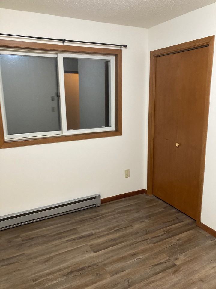 123 N Adams St #1 - Photo 5 of 11