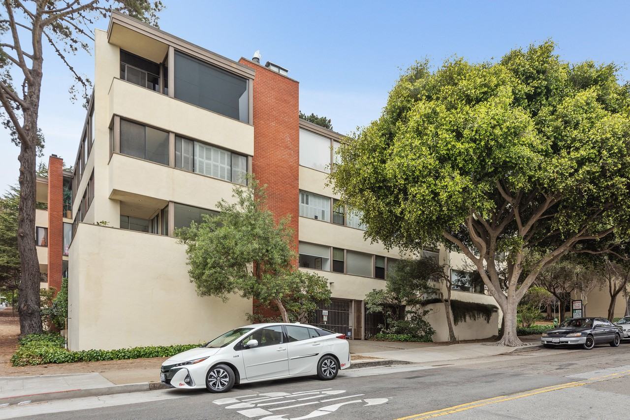 1280 Ellis St #8 - Photo 3 of 43