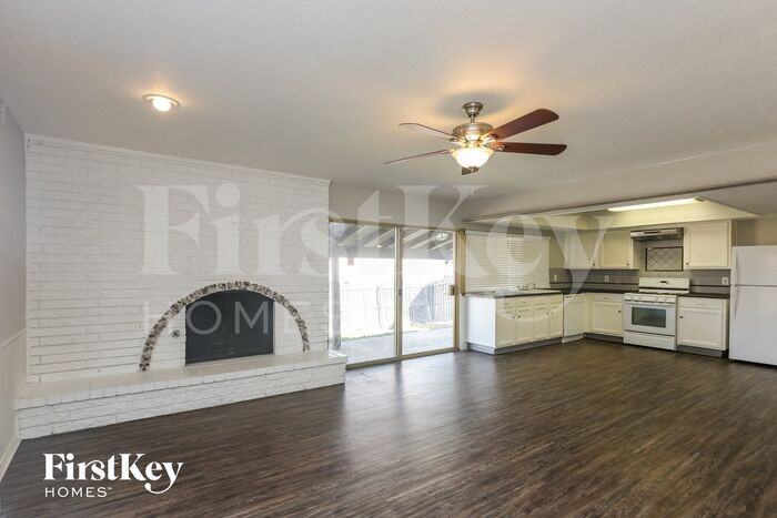 2921 Dove Meadow Dr - Photo 3 of 15