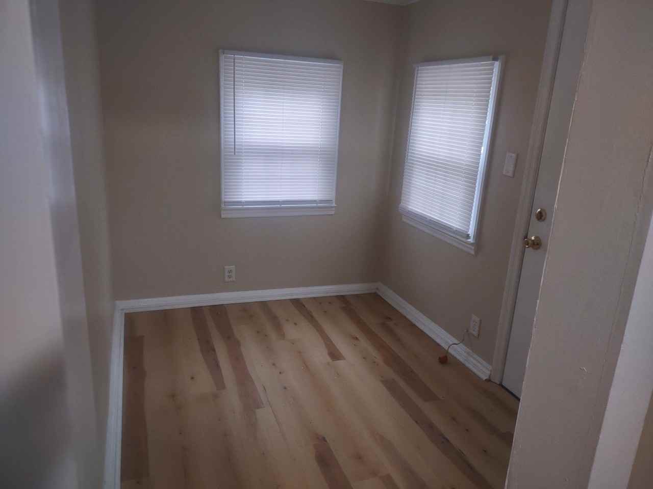 110 W Washington Ave #NA - Photo 2 of 15