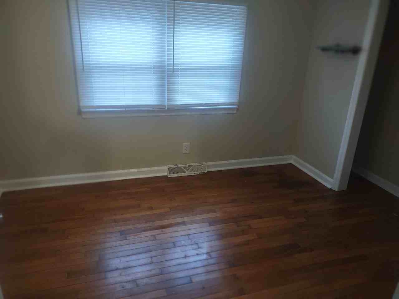 110 W Washington Ave #NA - Photo 3 of 15