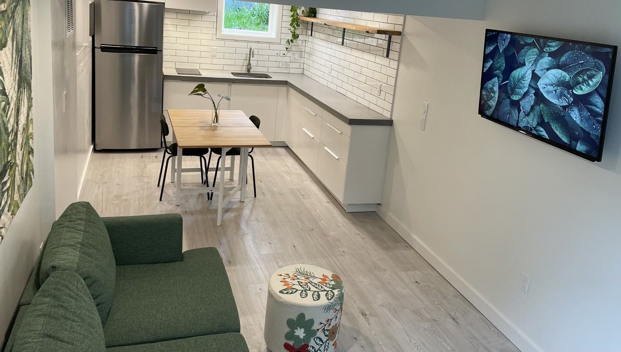 4418 North Vancouver Avenue #NA - Photo 4 of 28