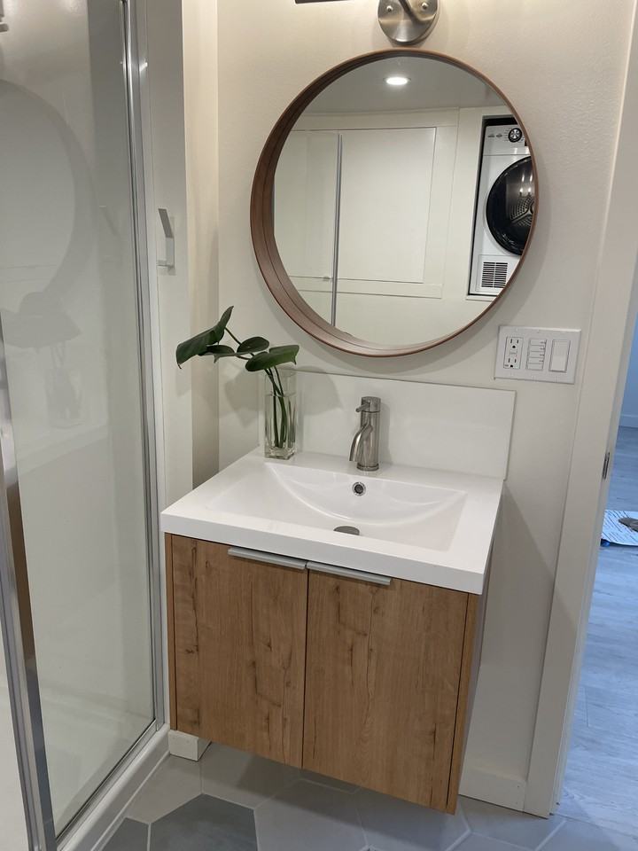 4418 North Vancouver Avenue #NA - Photo 5 of 28