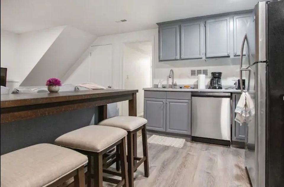 1886 W 500 N - Photo 5 of 11