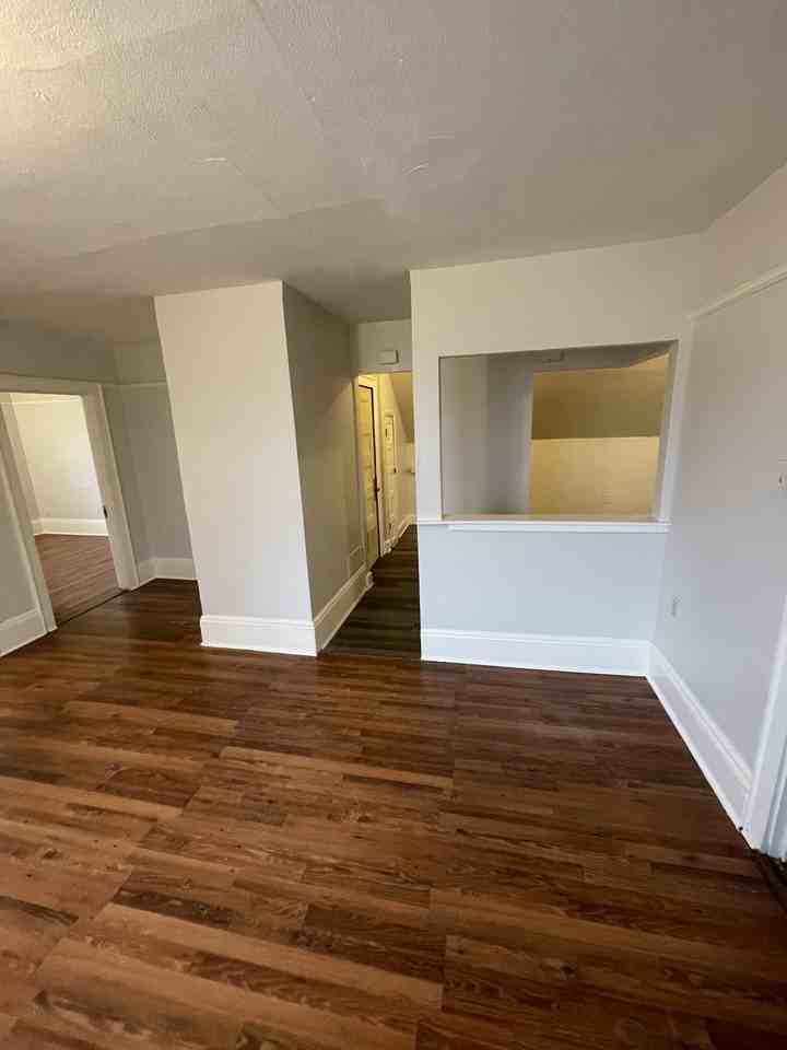 3638 N Teutonia Ave - Photo 2 of 11