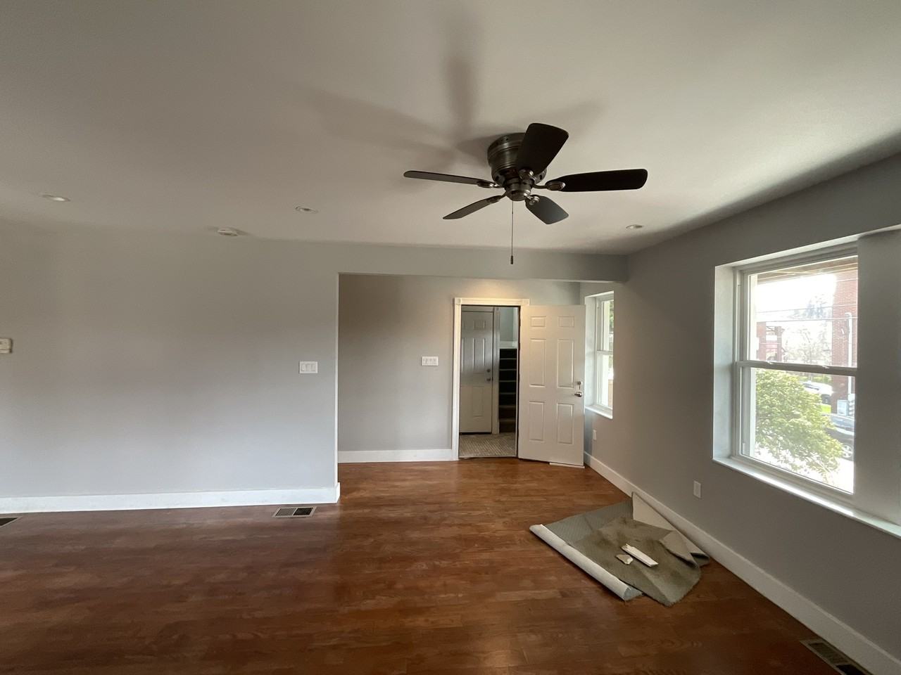 500 Halsey Ave #1 - Photo 4 of 15