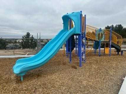 701 S Elizabeth St - Photo 6 of 16