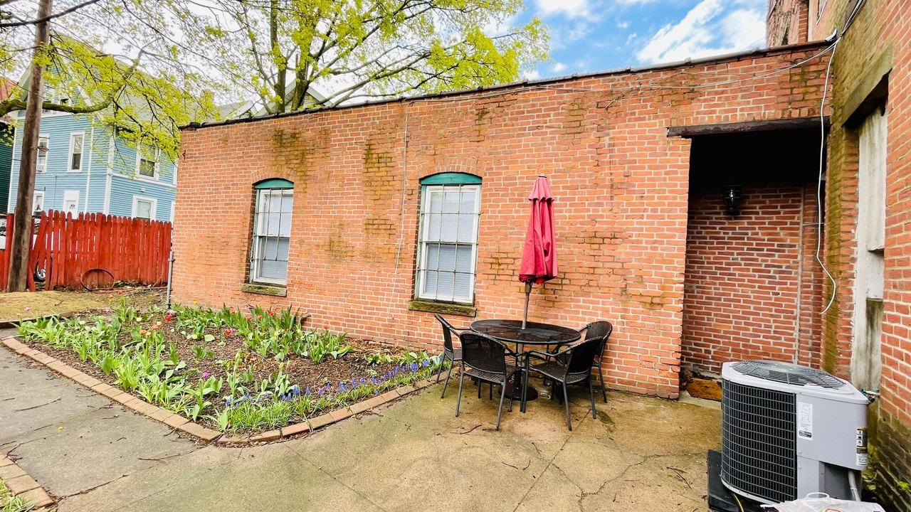 924 State St #2 - Photo 7 of 24