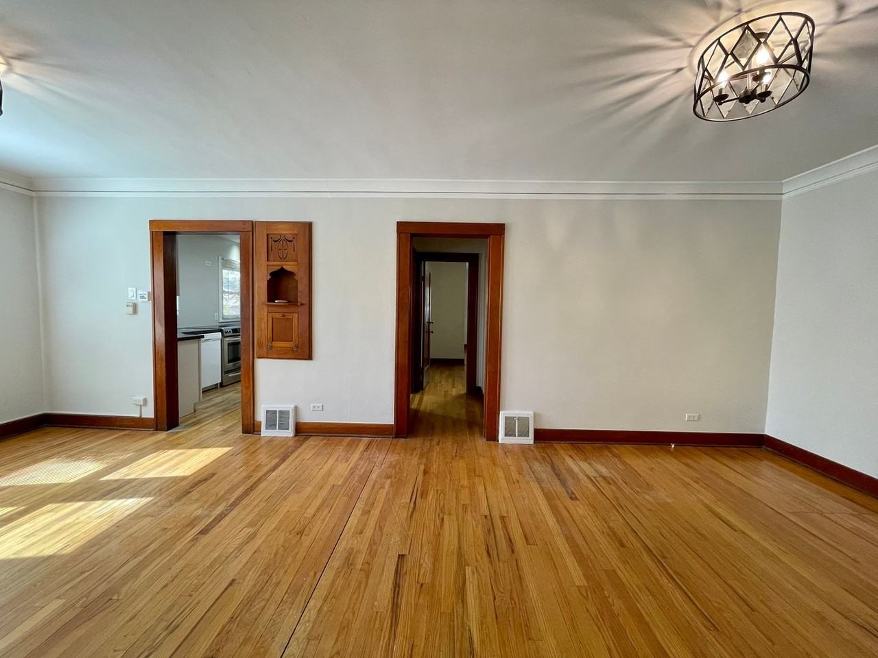 2231 S High St - Photo 3 of 39