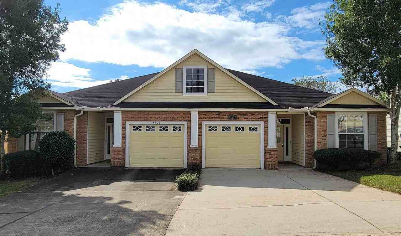 5521 Hampton Woods Way