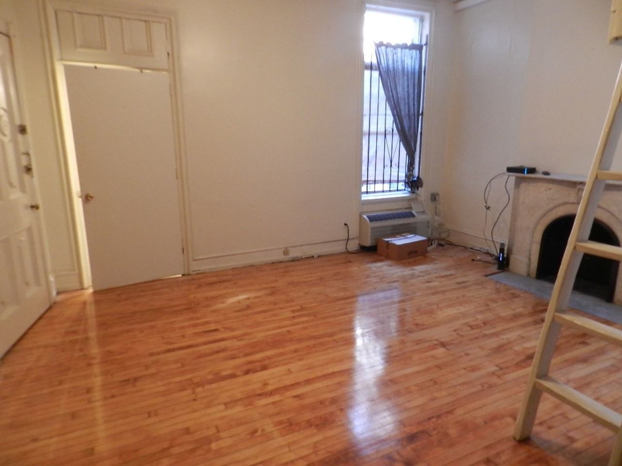 2118 Walnut Street - Photo 4 of 21