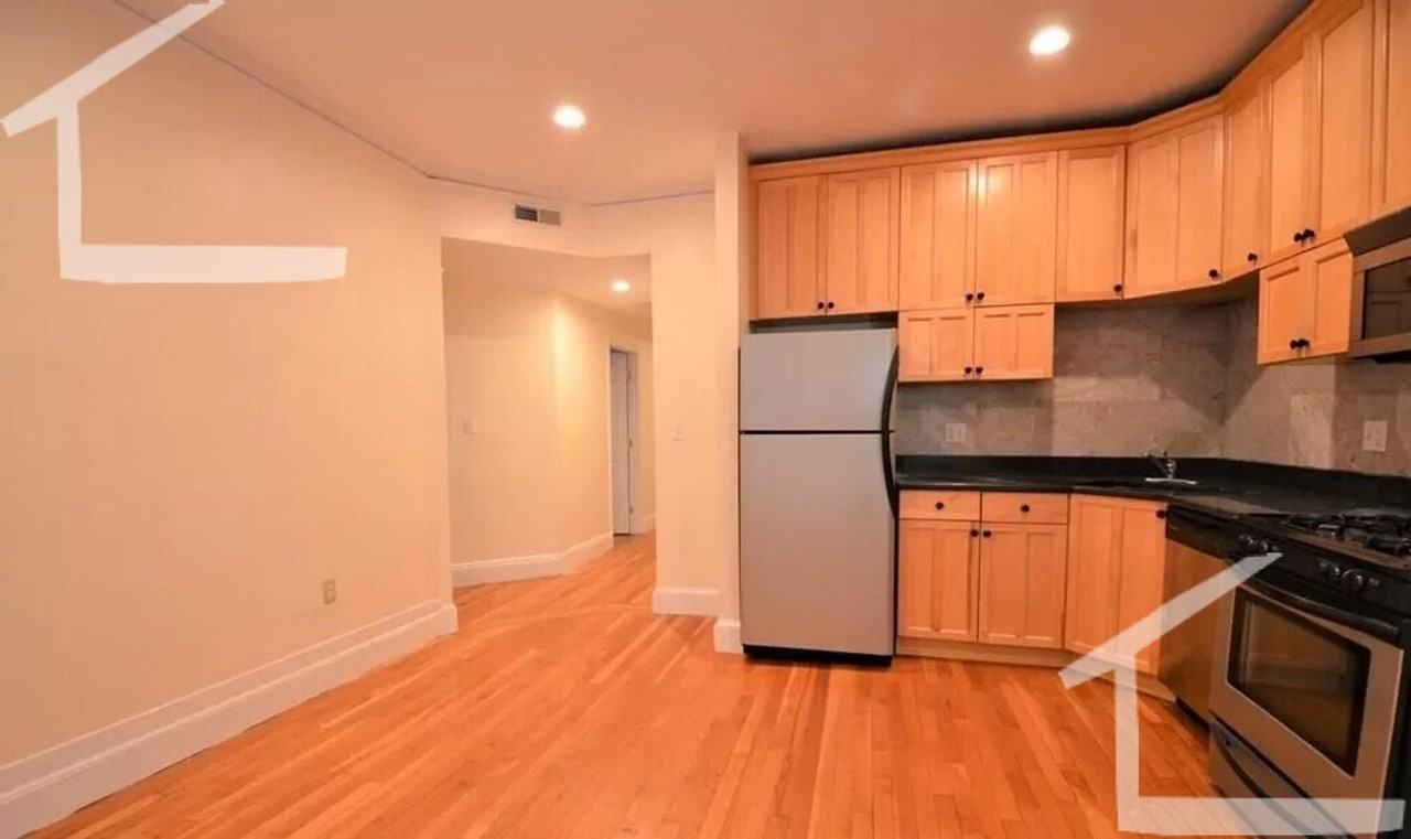 191 Winthrop Rd - Photo 4 of 13