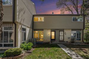 featured image of 4379 W Ponds Cir