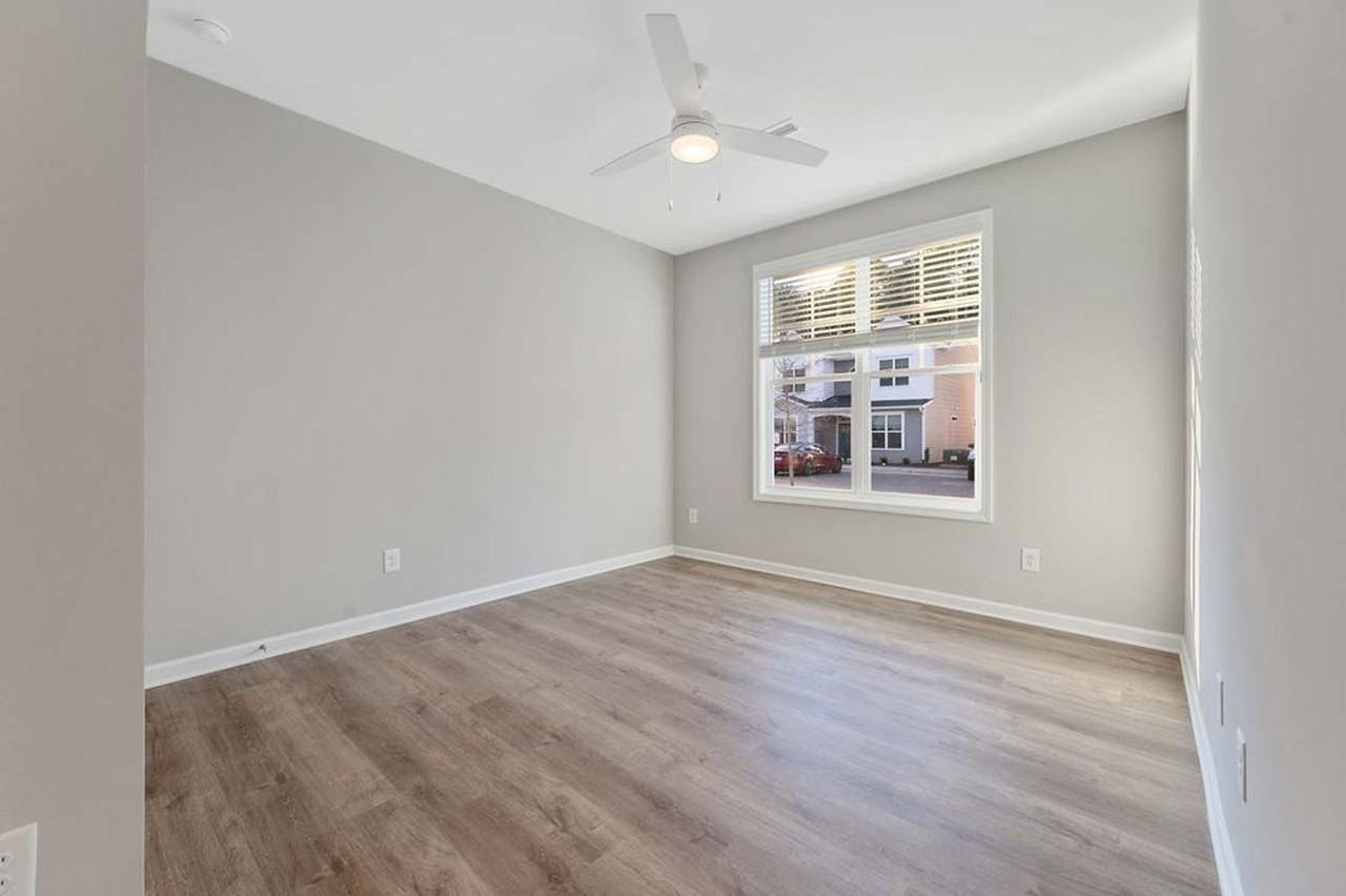 1706 Ballard Dr - Photo 3 of 21