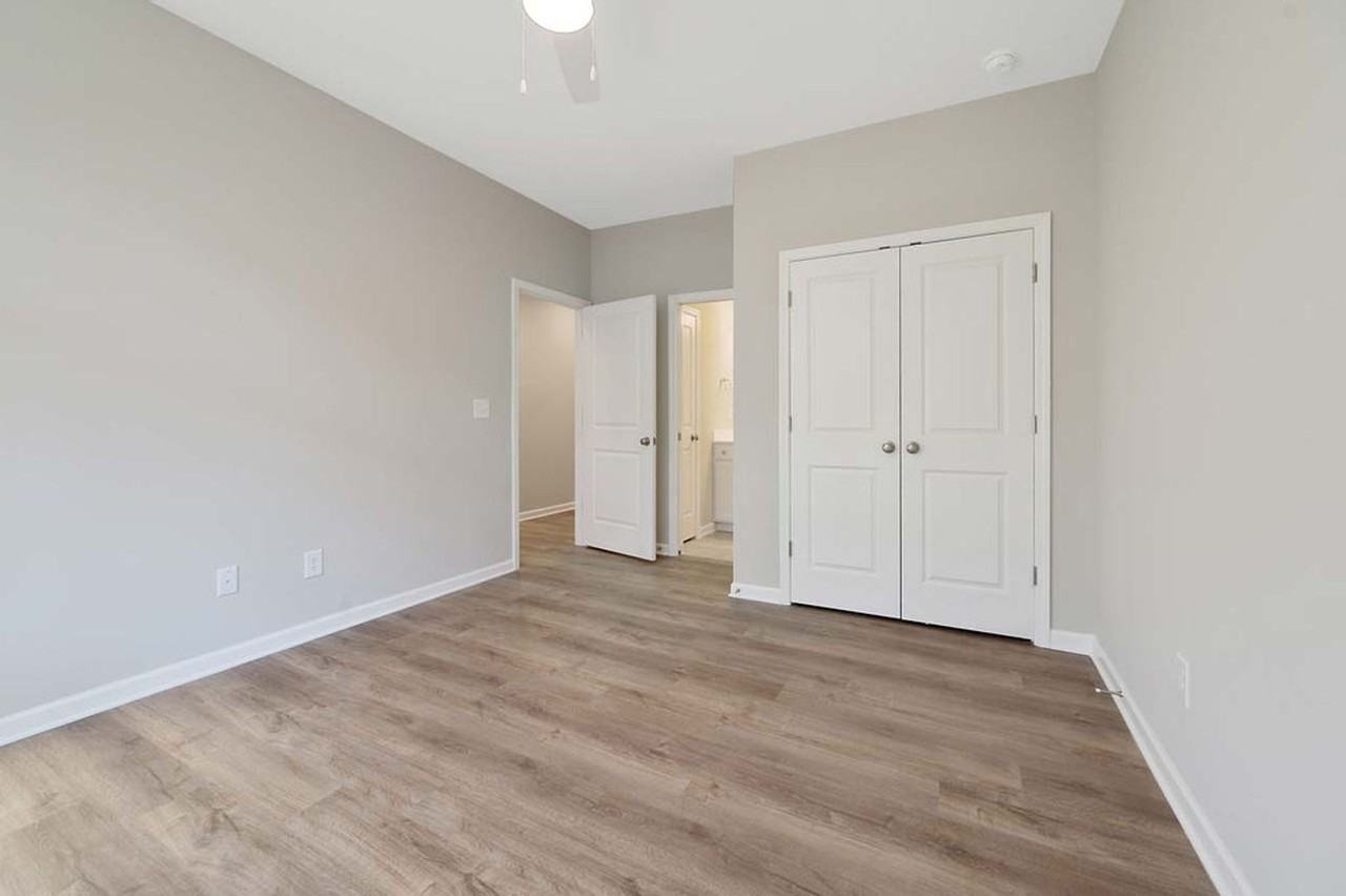 1706 Ballard Dr - Photo 4 of 21