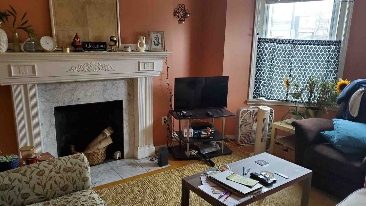 154 Harvard St - Photo 5 of 9