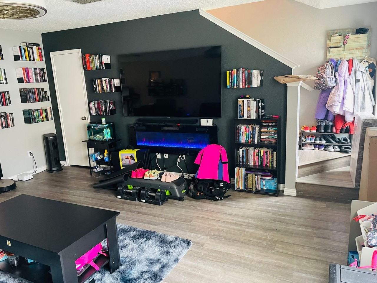 5624 Giddyup Ln - Photo 2 of 23