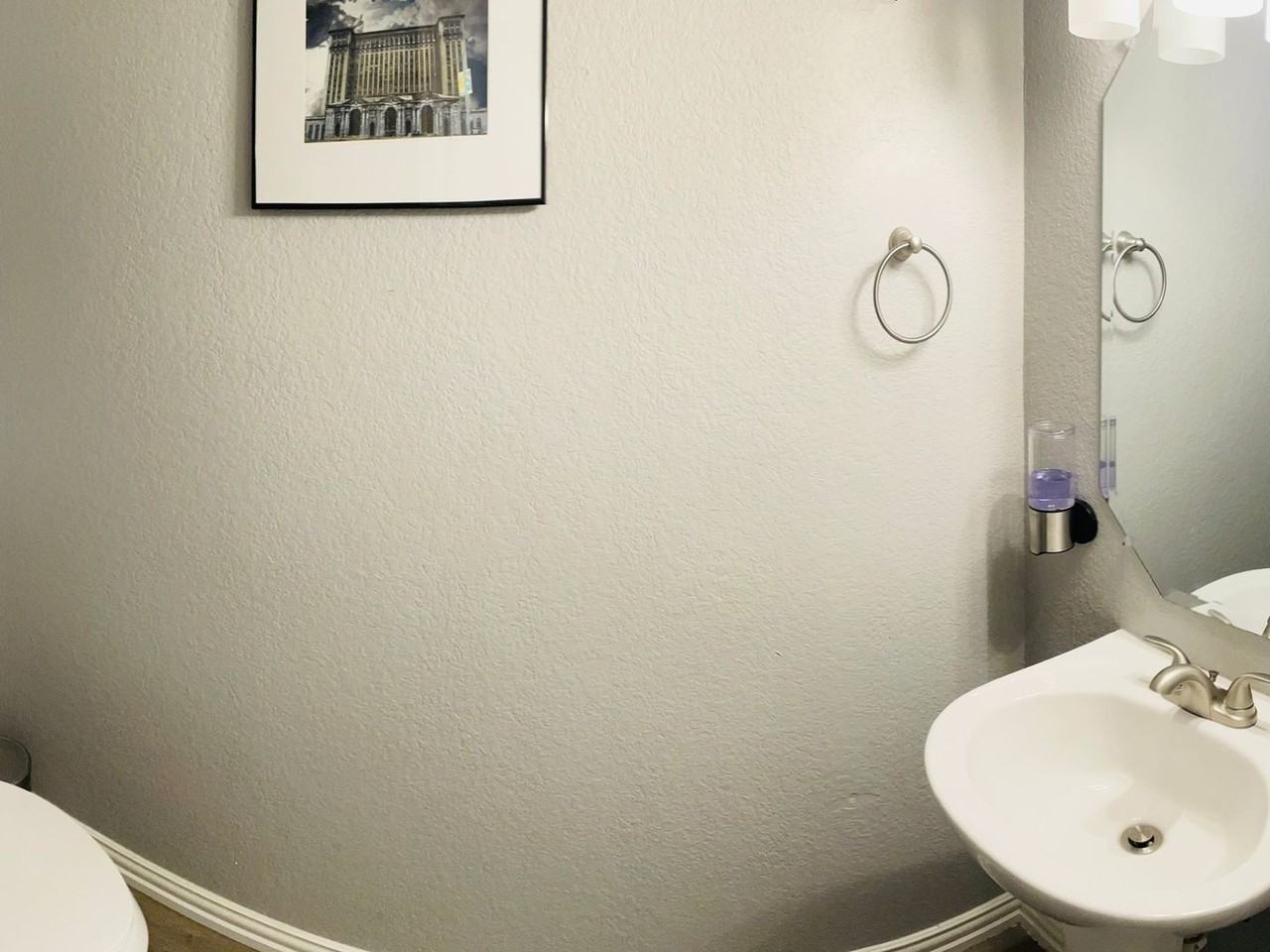 5624 Giddyup Ln - Photo 5 of 23