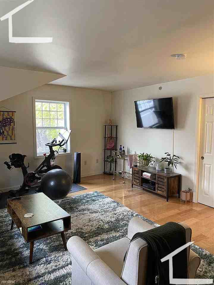 40 Raymond St - Photo 2 of 8