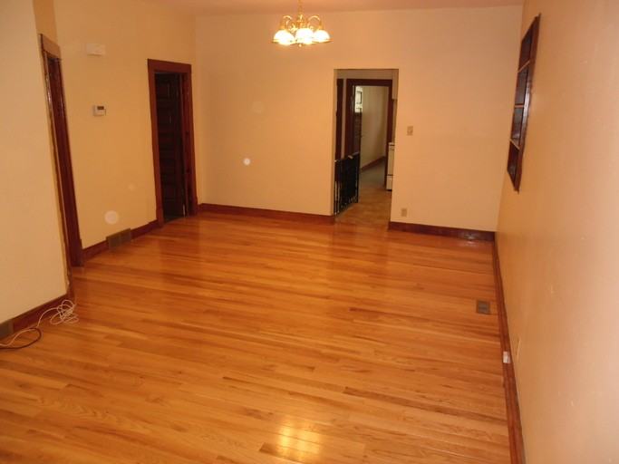 426 Rutland St - Photo 3 of 7