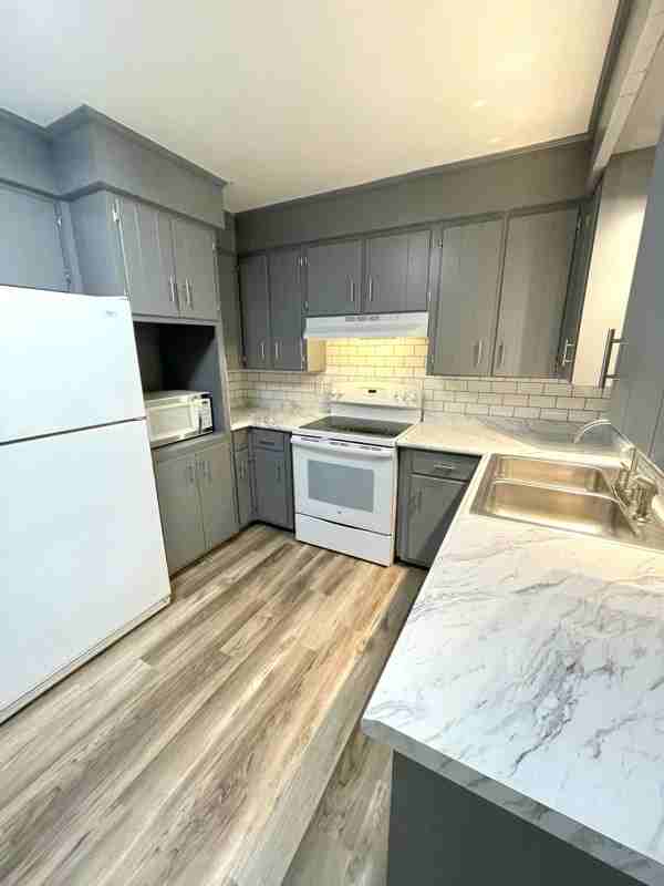 121 Glenn Springs Rd - Photo 3 of 14