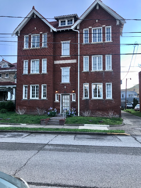 1632 Virginia St E #8