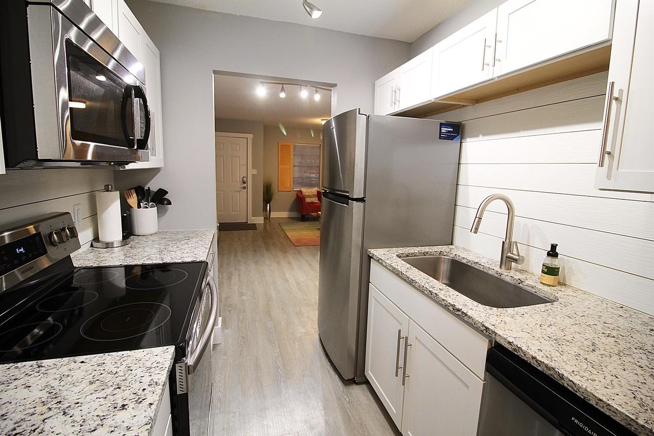 4 Oxmore Flint Rd Sw #C1 - Photo 2 of 31