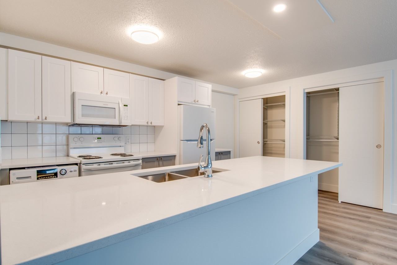 3904 32 St301 301, Vernon, BC V1T 3C9 1 Bedroom Apartment for 1,600