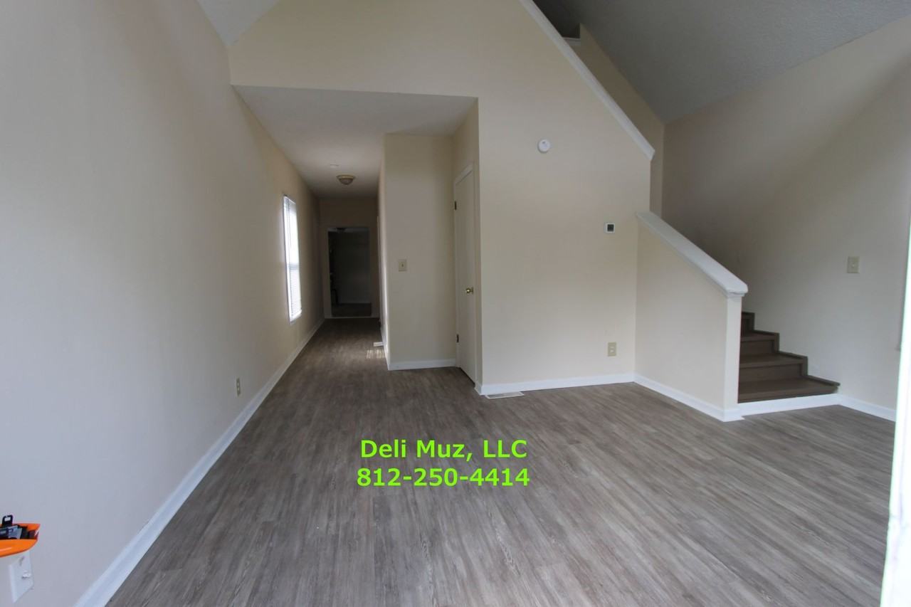 1317 E Sycamore St - Photo 2 of 24