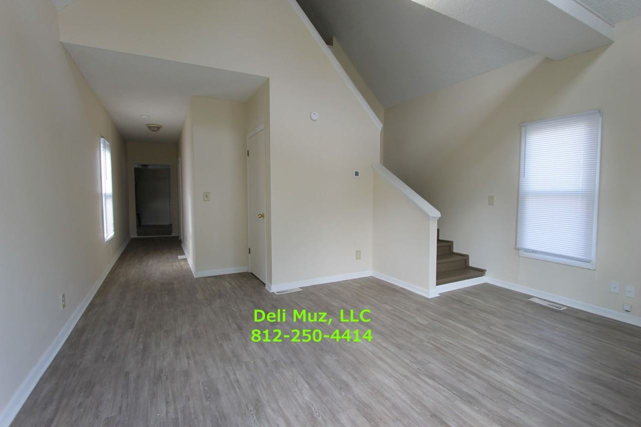 1317 E Sycamore St - Photo 3 of 24