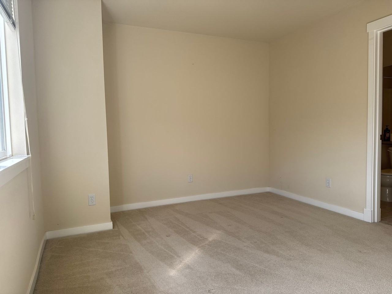 1947 Northeast Killian Lane - Photo 7 of 15