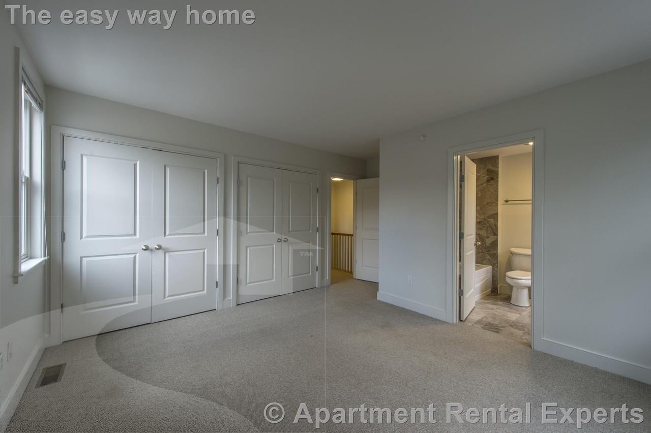 110 2nd St #PH02 - Photo 6 of 13