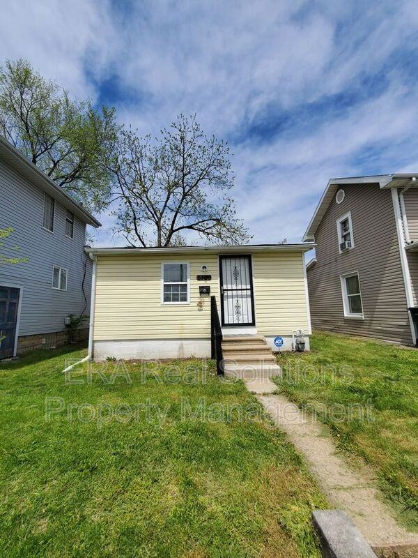 2400 Pomola St - Photo 3 of 11